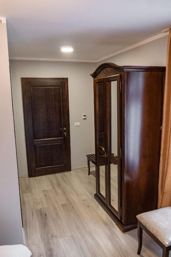 Hotel Perla Dacilor Gradistea de Munte Esterno foto